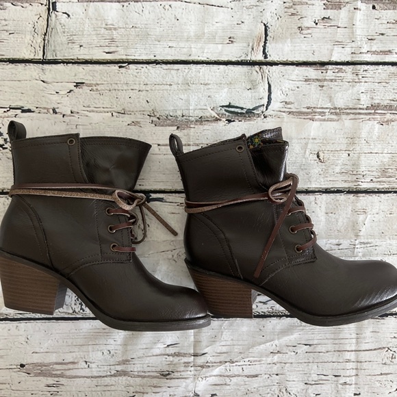 Rocket Dog Women’s Ankle Boots Size 7 - Picture 4 of 8